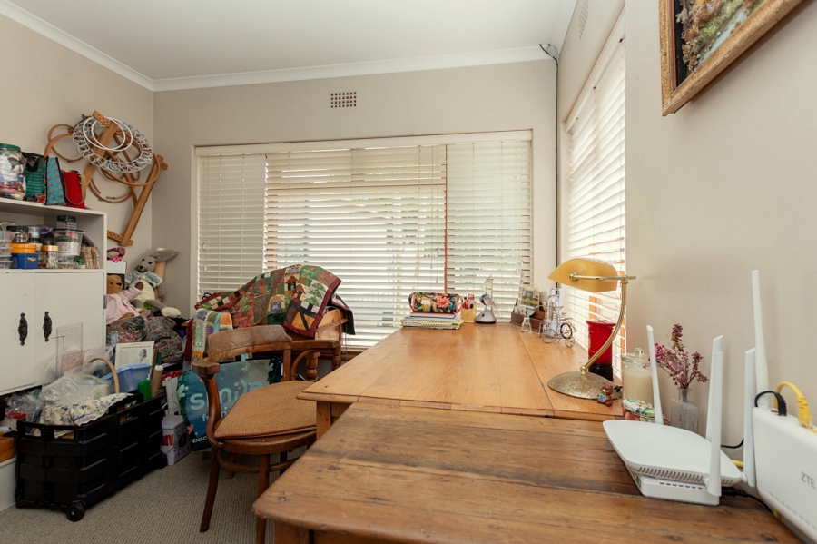 4 Bedroom Property for Sale in Middedorp Western Cape